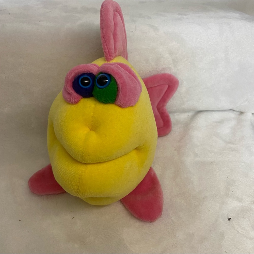 Funny Friends Jennifer Mazur Stuffed plush pink and yellow
Soft stuffed animal
